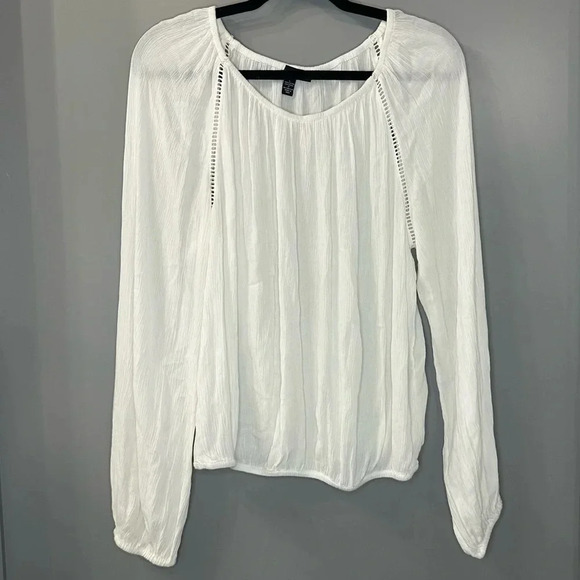 NWT INC International Concepts Boho Crepe Peasant Top White Large - Picture 2 of 6